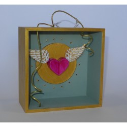 "Η Φτερωτή Καρδιά" (15χ15χ7) εκ.