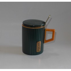 Etoile green mug with lid and golden spoon TK-638